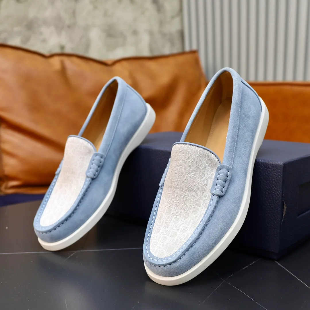 Ex-factory price: 540🙅‍♂️🙅‍♂️🙅‍♂️ Brand: Dior DIOR Standard code: Men's code 38/44 (45 can be customized) Grade: Same as the official website Material: Original cowhide stitching, cowhide lining, original TPU wear-resistant soft outsole Style categories: Leisure and sports version, footwear for driving, young fashion, European and American trends, British style Color: actual picture color